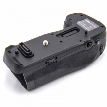 Battery grip for Nikon D850 like MB-D18