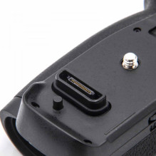 Battery grip for Nikon D850 like MB-D18
