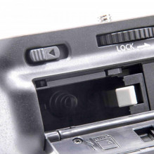 Battery grip for Canon EOS 800D, 77D etc.