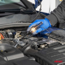 Automobilio įtampos matuoklis su krokodilo spaustukais 6-12V AMIO-04272