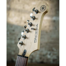 Electric Guitar - Yamaha Pacifica 112J BL MKII Alder Body, Maple Neck, Mahogany Fretboard