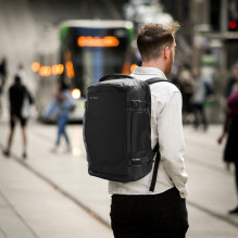 „Tech-Protect Defender S40“ kuprinė, skirta „Ryanair“ ir „Wizzar“, 20 l talpos nešiojamajam kompiuteriui – juoda