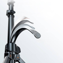 Ugreen asmenukių lazda su stovu ir nuotolinio valdymo pultu LP680 1,8 m (juoda) Ugreen asmenukių lazda su stovu ir nuotolinio valdymo pultu LP680 1,8 m (juoda)