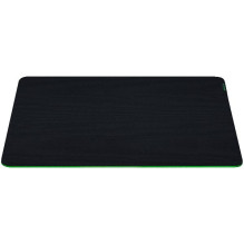 Razer Gigantus V2 Large, Textured micro-weave cloth surface, Thick, high-density rubber foam, Anti-slip base, 450 x 400 