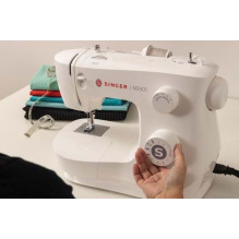 SINGER M2405 Mechanical sewing machine 70 W White SINGER M2405 Mechanical sewing machine 70 W White