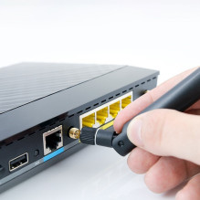 Qoltec 57046 Wi-Fi antenna 2.4 / 2.5 GHz , 5.1 / 5.8 GHz , 5dBi , omnidirectional , Indoor