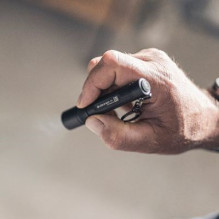 „Ledlenser P3“ juodas raktų pakabukas su LED žibintuvėliu „Ledlenser P3“ juodas raktų pakabukas su LED žibintuvėliu