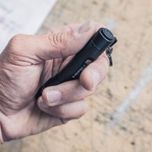 „Ledlenser P3“ juodas raktų pakabukas su LED žibintuvėliu „Ledlenser P3“ juodas raktų pakabukas su LED žibintuvėliu