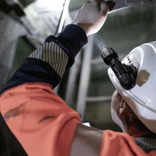 Ledlenser P7R Pro juodas rankinis žibintuvėlis LED