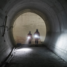 Ledlenser P7R Pro juodas rankinis žibintuvėlis LED