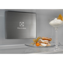 ELECTROLUX KNP7TE75S šaldytuvas-šaldiklis