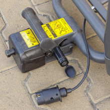 PNI GO3 bicycle holder with 3 rear bikes with towing hitch