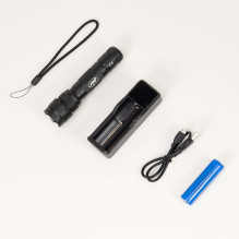 PNI Adventure FDW48 flashlight with LED, aluminum, 3000 mAh battery, with battery charger included, black
