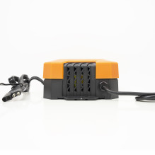 Charger and rectifier PNI C130 for car batteries, input 230V, output 6V / 12V 2A 4A 8A 12A, output 24V 1A 2A 4A 6A, 2 US Charger and rectifier PNI C130 for car batteries, input 230V, output 6V / 12V 2A 4A 8A 12A, output 24V 1A 2A 4A 6A, 2 US