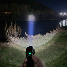 PNI Adventure F410 aluminum flashlight, with 10W LED, 700 lumens, up to 250 m, IP44, USB Type C, 3000mAh batteries inclu