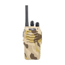 Package 8 PNI PMR R40 CAMO 0.5W, 16 PMR, Li-Ion 1200mAh portable radios with chargers and headphones included
