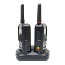 Kit of 8 portable radio stations PNI PMR R80 PRO 0.5W, 16 channels, Waterproof IP67, with LED flashlight, SOS button, VO Kit of 8 portable radio stations PNI PMR R80 PRO 0.5W, 16 channels, Waterproof IP67, with LED flashlight, SOS button, VO