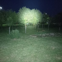 PNI Adventure F80 dvigubas LED priekinis žibintas, 1000 lm, 6 W, 2200 mAh, IP68, pakuotėje yra PNI CHG300 maitinimo šalt