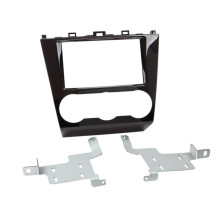 Ramka radiowa 2 DIN Subaru...