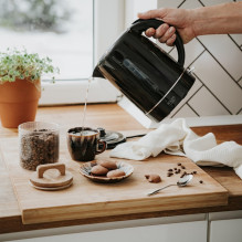 ADLER 1385B JUODA BALTA ELEKTRINIS VIRDULYS ADLER 1385B JUODA BALTA ELEKTRINIS VIRDULYS