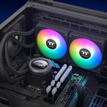 „Thermaltake TH240 V2 Ultra EX ARGB“ procesoriaus „viskas viename“ skysčio aušintuvas „Thermaltake TH240 V2 Ultra EX ARGB“ procesoriaus „viskas viename“ skysčio aušintuvas