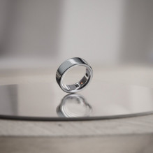 Oura Ring 4 Size 9 Silver Oura Ring 4 Size 9 Silver