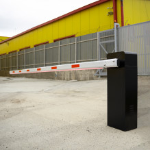Right access parking barrier PNI BPL506D with Led, barrier length 6m, remote control included Right access parking barrier PNI BPL506D with Led, barrier length 6m, remote control included