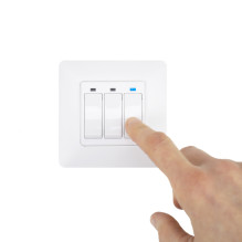 PNI SmartHome WS323 trigubas išmanusis jungiklis, skirtas valdyti šviesą internetu, suderinamas su „TuyaSmart“ programėl PNI SmartHome WS323 trigubas išmanusis jungiklis, skirtas valdyti šviesą internetu, suderinamas su „TuyaSmart“ programėl