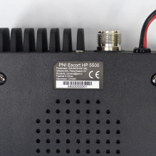 PNI Escort HP 5500 CB radijo stotis, daugiastandartė, 4W, AM-FM, 12V / 24V, ASQ, RF stiprinimas, cigarečių degiklio lizd