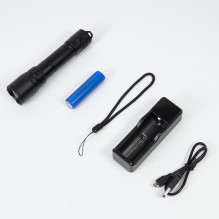 Žibintuvėlis PNI Adventure FHTW09 su LED, Focus, aliuminis, IP68, 3000 mAh baterija, su pridedamu įkrovikliu