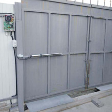 PNI MAB300LR swing gate automation kit, with 2 40W motors, remote controls and control panel, photocells and lamp, gate 