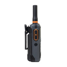 Nešiojama radijo stotis PNI PoC 1300 GSM 4G LTE, Linux OS, 1,77 colio spalvotas ekranas, 4400 mAh ličio jonų baterija Nešiojama radijo stotis PNI PoC 1300 GSM 4G LTE, Linux OS, 1,77 colio spalvotas ekranas, 4400 mAh ličio jonų baterija