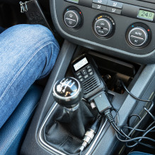 Nešiojama CB radijo stoties komplektas PNI Escort HP 82, daugiafunkcis, 4W, 12V, AM-FM su PNI LED 2000 CB antena