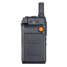 4 nešiojamų radijo stočių rinkinys PNI PMR R10 PRO, 446MHz, 0,5 W, 16 programuojamų kanalų, 16 PMR ir 50 CTCSS bei 104 D