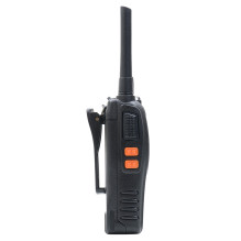 Komplekte yra 6 nešiojamų radijo stočių PNI PMR R40 PRO su baterijomis, įkrovikliais ir ausinėmis Komplekte yra 6 nešiojamų radijo stočių PNI PMR R40 PRO su baterijomis, įkrovikliais ir ausinėmis