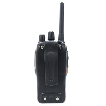 Komplekte yra 6 nešiojamų radijo stočių PNI PMR R40 PRO su baterijomis, įkrovikliais ir ausinėmis Komplekte yra 6 nešiojamų radijo stočių PNI PMR R40 PRO su baterijomis, įkrovikliais ir ausinėmis