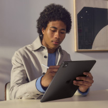 Apple iPad Pro 13' M5 WiFi 1TB Standartinis stiklas Kosminė juoda MDYN4HC / A