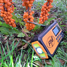 Portable radio PNI DYN300, with dynamo, solar charge, flashlight, powerbank 4000 mAh, SOS, orange Portable radio PNI DYN300, with dynamo, solar charge, flashlight, powerbank 4000 mAh, SOS, orange