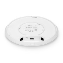 UBIQUITI 802.11ac Dual-Radio Pro prieigos taškas su pridedamu PoE adapteriu (UAP-AC-PRO)