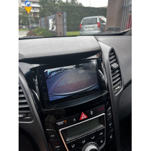 Uniwersalna kamera cofania z linami pomocniczymi