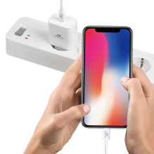 MOBILIŲJŲ Įkroviklio sienelė / BALTAS PS4101 W00 RIVACASE