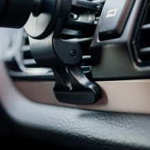 „Tellur“ belaidis automobilinis įkroviklis, suderinamas su „MagSafe“, 15 W, juodas