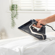 Beldray BEL01980VDE Ultra Sleek 2600W