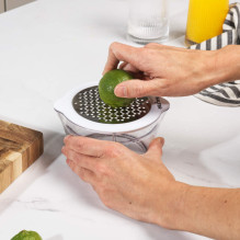 Salter BW12004WEU7 4-In-1 Citrus Juicer