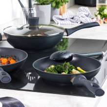 Salter BW12258EU7 Marino 24cm Frying Pan Salter BW12258EU7 Marino 24cm Frying Pan
