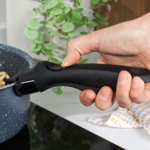 Russell Hobbs RH03280EU7 Smart Clip Pan Handle Russell Hobbs RH03280EU7 Smart Clip Pan Handle