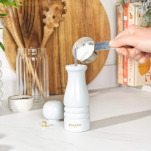 Salter BW120291EU7 Olea Salt & Pepper Mill Light Grey Salter BW120291EU7 Olea Salt & Pepper Mill Light Grey