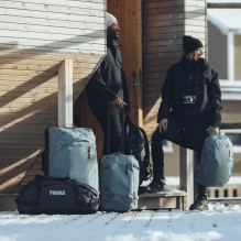 Thule 5211 Chasm 30L juodos spalvos rankinė