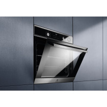 Electrolux EOC6H76X 72 LA juodas