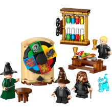 LEGO HARRY POTTER 76460 Hogvartso pilis – Rūšiavimo kepurės ceremonija LEGO HARRY POTTER 76460 Hogvartso pilis – Rūšiavimo kepurės ceremonija